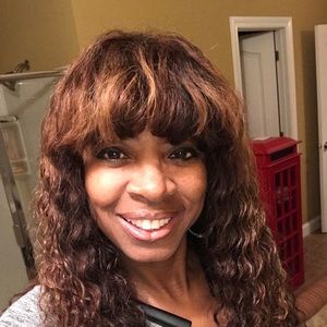 Meet your Posher, Andrea